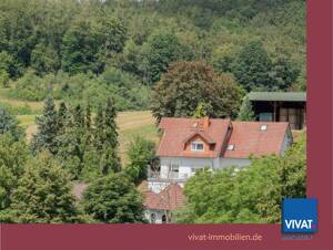 Ruhig am Feldrand wohnen: Haus-im-Haus mit Terrasse, Garten, Aussichtssbalkon, Carport & EBK
