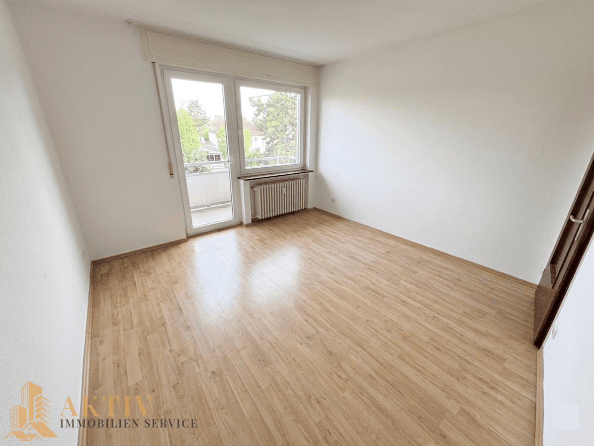 Dörnigheim! Schöne 2 ZW mit großem Balkon, Wannenbad + Gäste-WC
