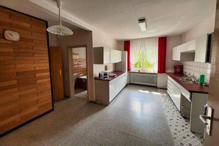 Großes EFH mit angrenzender Scheune und Nebengebäuden in Altdorf OT Eismannsberg – Altdorf bei Nürnberg – Vorschaubild 3