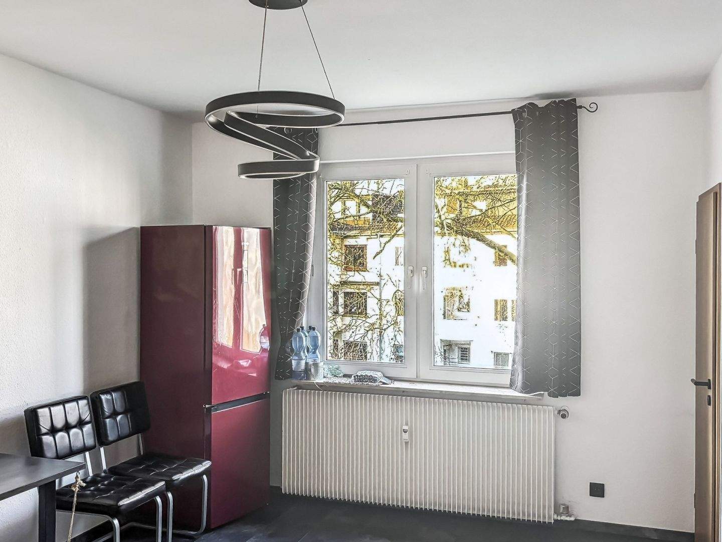 Attraktive 2-Zimmer-Wohnung mit Loggia - ideal für Eigennutzer & Kapitalanleger in Oberhausen – Oberhausen – Vorschaubild 3