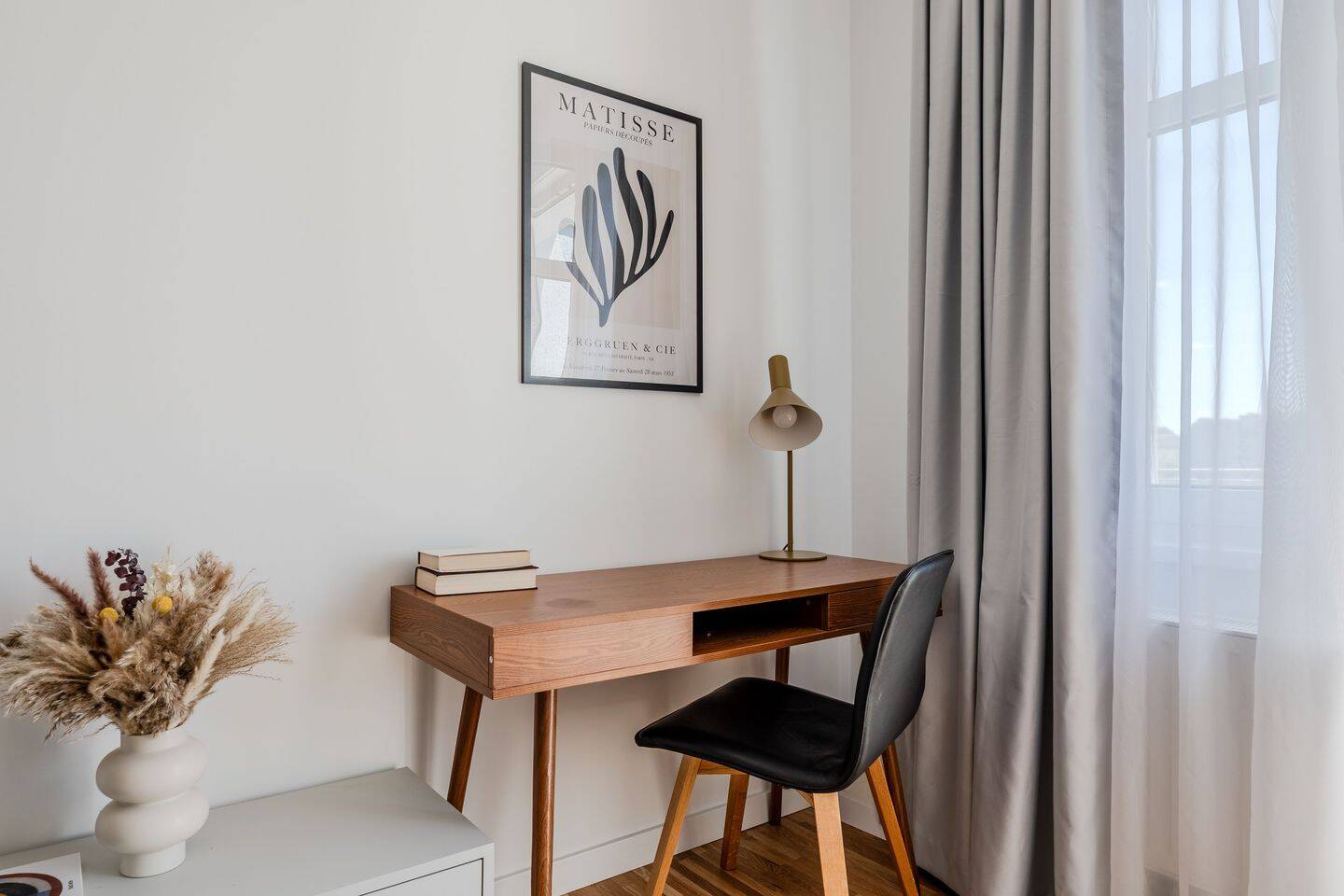 Gepflegte, möblierte 2-Zimmer-Wohnung mit Balkon – Berlin – Vorschaubild 4