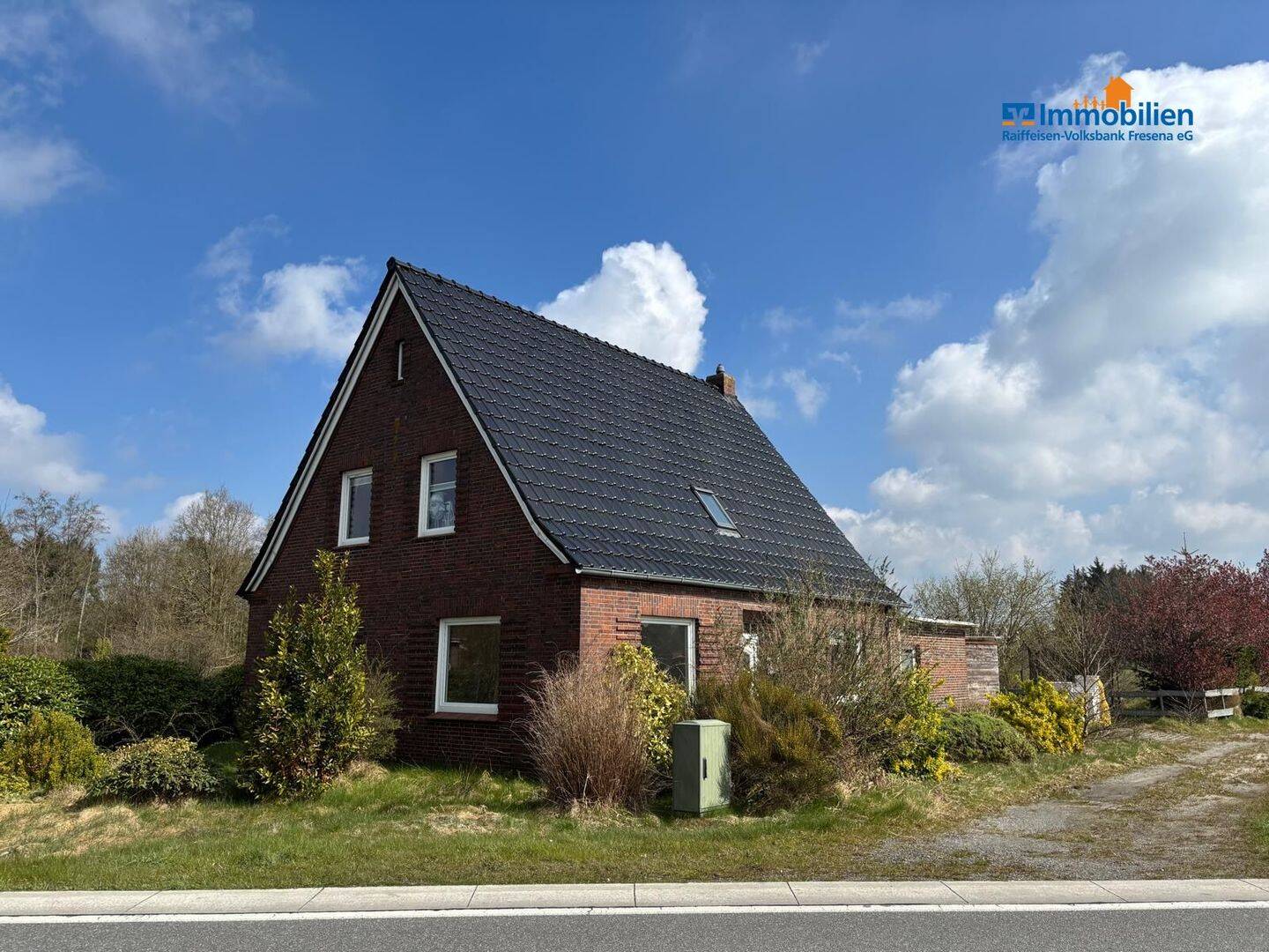 Haus mit Potenzial sucht neuen Eigentümer – Leezdorf – Bild 1 von 9