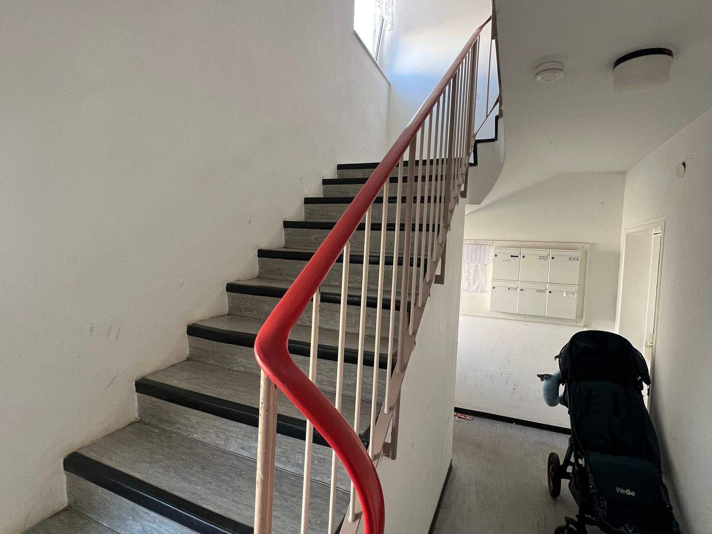*RESERVIERT* Attraktiv gelegenes Mehrfamilienhaus mit Rendite- und Ausbaupotenzial! – Saarbrücken – Vorschaubild 2