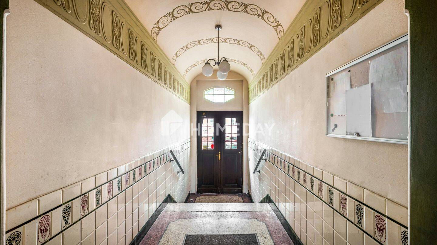 Historischer Charme trifft Wohnqualität - Dachgeschosswohnung mit Balkon – Leipzig – Bild 1 von 6