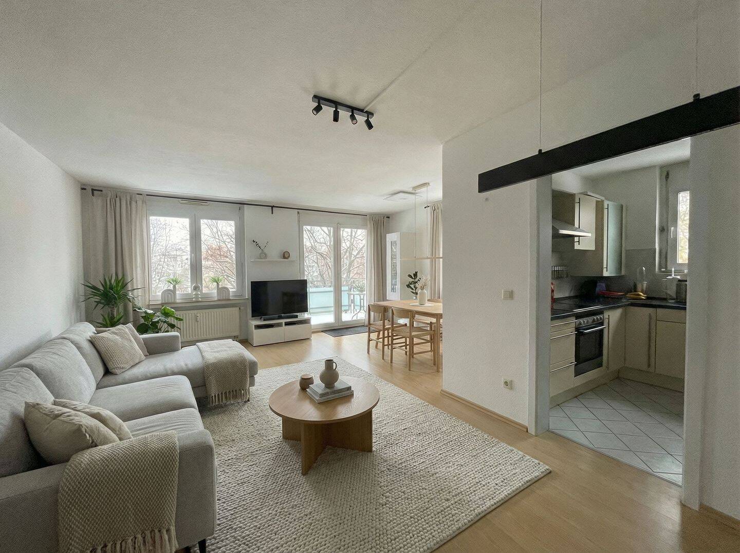 Charmante, helle 3-Zimmer-Wohnung mit Parkblick, Balkon und Tiefgaragenstellplatz! – Leipzig – Vorschaubild 4