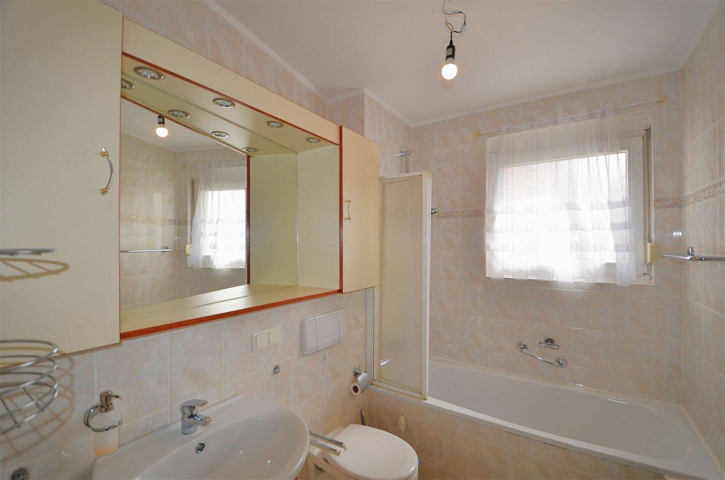 Lichtdurchflutete 2-Zimmer-Wohnung mit Balkon und Aufzug - Ihr neues Zuhause in Potsdam – Potsdam – Vorschaubild 3