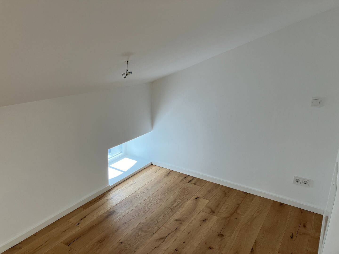 Wunderschöne 1-Zimmer Wohnung mit EBK in Toplage – Regensburg – Vorschaubild 4