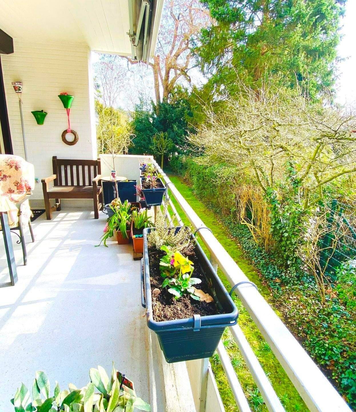 Ruhige, idyllische Parklage im Wachmannstraßen-Quartier: 140 qm sanierte 4,5 Zimmer-ETW, Loggia, TG. Georg-Gröning-Str. – Bremen – Vorschaubild 3
