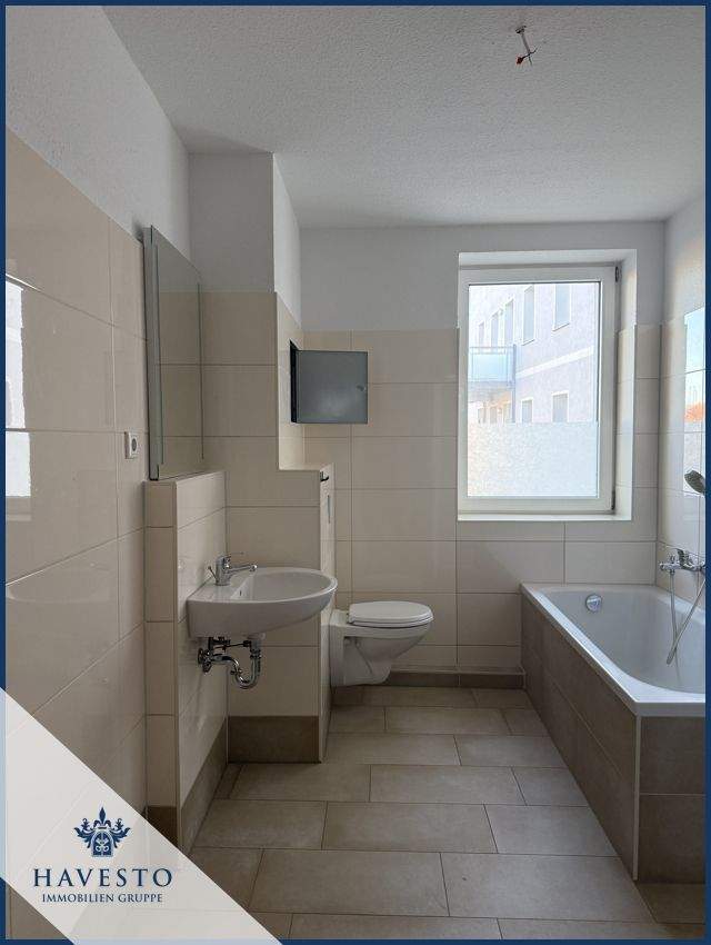 Hochwertige 3-Zimmer Wohnung mit Balkon und Einbauküche in Top-Lage von Magdeburg Buckau! – Magdeburg – Bild 1 von 9