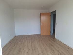 lichtdurchflutete 2 Raumwohnung mit EBK und Balkon – 9126 Chemnitz – Vorschaubild 7